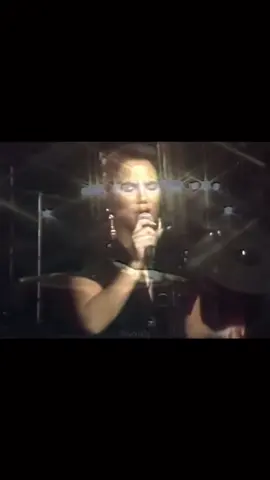 Ne olur geri dön. E #keşfet #lyrics #geridön #sezenaksu 