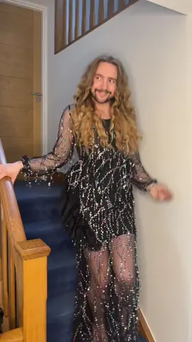 Okay i know this is based on yesterdays - but i just was actually laughing at this edit - i watch myself so much on camera its hard to know whats even funny sometimes. I can unequivocally say this js absolutely my ridiculous sense of hunour #00s #90smovies #shesallthat #notanotherteenmovie #sketchcomedy 