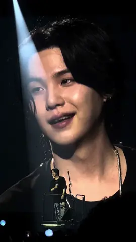 yoongi is the deffinition of perfection🫶🏼i’m in love with him #yoongi #dday #ddaytour #suga #agustd #yoongifancam 