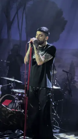 Zayn Malik in London Shepherds Bush o2  #zaynmalik #london #onedirection #shepherdsbush #o2empire  #alienated #roomunderthestairs #1d #concretekiss #shootatwill #fuchisiasea #directioner #directioner #onenightonly #xfactor #harrystyles #zaynlondon #zaynonenightonly #noyz #zsquad