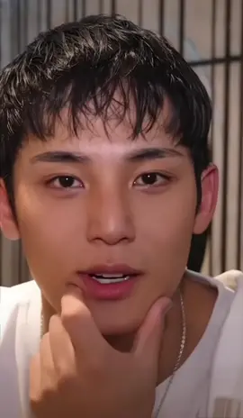 He stares at you everytime he sees your beautiful eyes 😍 #mingyu #carat #seventeen #MINGYU #fyp #seventeenkpop #kimmingyu #kimmingyuedit #mingyuboyfriendmaterial #seventeen17_official #mingyuseventeenpov #mingyuseventeen @SEVENTEEN 