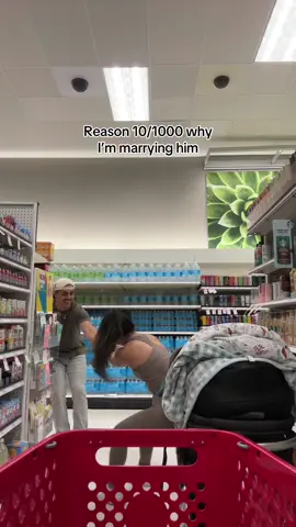 I’m convinced he was a dancer in a past life 😂❤️ #fyp #couples #relationships #jeffandsophia 