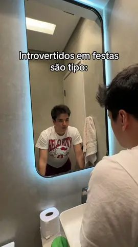 a pausa no banheiro pra recarregar a bateria social 🤣🙏🏻