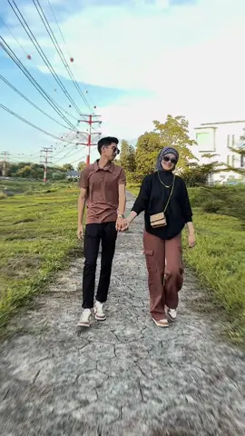 Brown & Black theme 🖤🤎  #brunei🇧🇳 #xyzbca #fypkanpasti #matchyoutfitsidea #matchyoutfits #couplegoals #trendingvideo #matchymatchy #browntheme #outfitideas #outfitstyle 