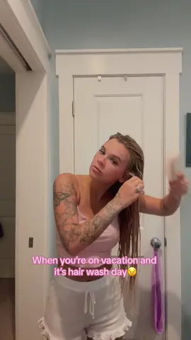 Knowing dang well ill be back in the pool tomorrow  #Vlog #fyp #salon #hairsalon #beach #vacation #staugustinesalon #staugustinestylist 