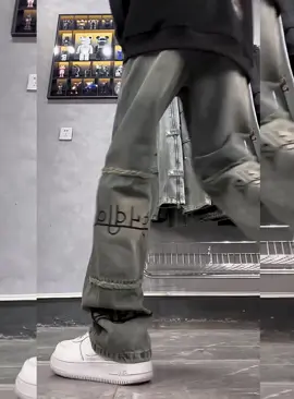 mẫu quần jeans thêu chữ cực đẹp #viral #thoitrangtiktok #thoitrangnam #reviewthoitrang #thoitrang 