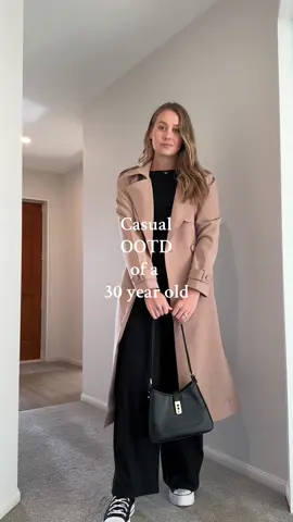 Trench coat szn #OOTD #casualoutfit #winterfashion #size10 #christchurch #nz #trench #trenchcoat #winterfashion #outfit #nzfashion