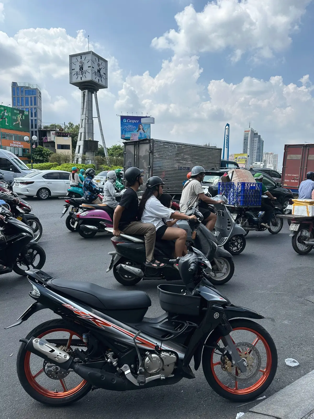 Dăm ba tờ giấy nháp mà cứ chứng tỏ là mình sổ đỏ