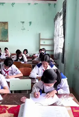 Phòng thi có view đẹp nhất trường. ❤️❤️#fy #fypシ #fyp #xuhuong #xuhuongtiktok #hocsinh #thcsphamhongthai #pleiku #gialai 