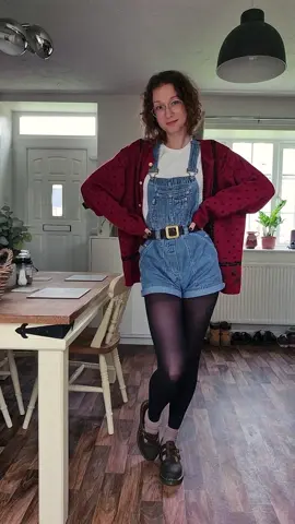 Cutest vintage Squeeze dungarees #OOTD #ootdfashion #ootdinspo #ootdinspiration #grwm #grwmroutine #grwmoutfit #Summer #vintage #vintagefashion #vintagevibes #outfitideas #outfit #outfitinspo #dungarees #overalls #overallsoutfits #secondhand #secondhandfashion #secondhandshop #Sustainability #sustainablefashion #depop #vinted #vintedfinds #ebay #knitwear #docmartens #drmartens #docmartensfits #curlyhair #shorthairstyles #glasses #embroidery #fyp #fypシ゚viral #fypage #aesthetic 