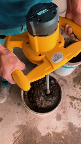 Misturador de argamassa wbr esse e brabo 🚀🚀 @superproatacado  #obra #argamassa #misturador #porcelanato #revestimento #azulejista #pedreiro #engenhariacivil #acabamento #tiktok 
