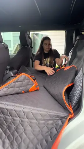 Yall need this hard bottom dog seat cover! #mixjoy #mixjoyshop #dogseatcover #dogfinds #dogowners #TikTokShop 