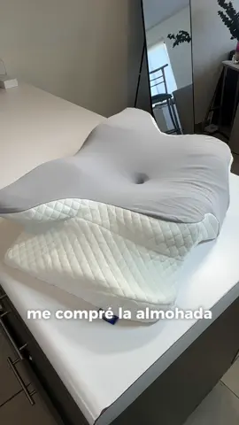 Compre la almohada viral de amazon, te cuento mi experiencia y si quieres el link esta en mi perfil o comenta la palabra link 📲🔗 #almohada #almohadacervical #almohadas #dormir #dolordeespalda #dolordecuello #dolordehombro #amazonfinds #amazonmexico #amazonusa #amazonespaña 
