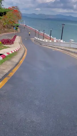 ကော့သောင်းမြို့ရဲ့ကမ်းနားလမ်းကို ဘယ်သူတွေလွမ်းသေးလဲ #foryou #kawthaung #ရောက်ချင်တဲ့နေရာရောက်👌 