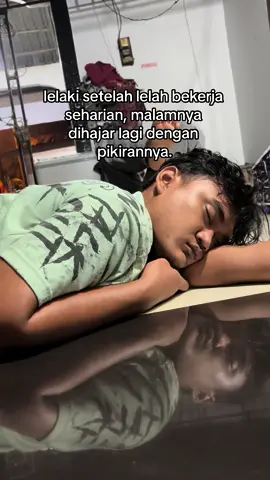 prempuan hanya mengeluh dengan sifat pria tanpa tau keadaan dunianya#fyp #storywa #sadvibes #pria #masukberanda 