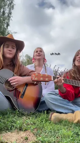 red wine supernova but make it folk @Ali Angel @rae isla ♥️ @chappell roan #redwinesupernova #chappellroan #folk #fyp #explorepage 