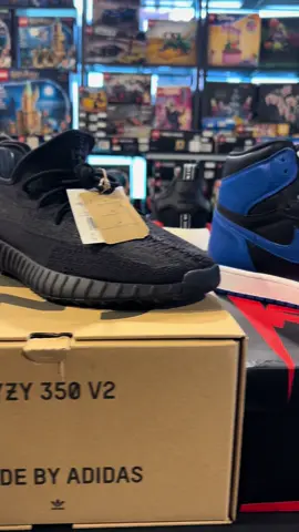 Do you wear shoes?! We got a bunch fresh in store available! 💥 #shoes #nike #yeezy #trending #trade