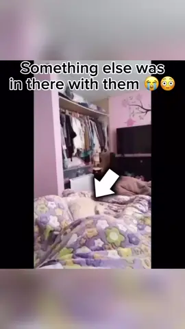Wthhhhh was that 😭😱 #paranormalactivity #ghosts #ghoststories #paranormaltiktok #paranormalvideos #paranormaltok 