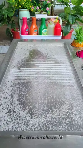Satisfying #asmr #satisfying #foryou #icecream #icecreamrolls 
