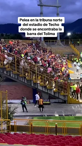 En el partido de Equidad vs #tolima se presentaron problemas en la tribuna norte del estadio donde se encontraba la #barra del conjunto pijao  #tolimafc #deportestolima #fpc #fyp.#futbolcolombiano #equidadseguros #futbol #barrasbravas #ibague #ibaguecity 
