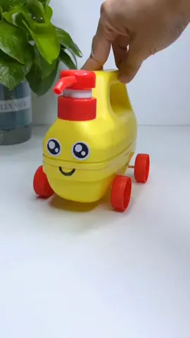 Ide kreatif membuat mobil-mobilan dari jirigen bekas #mobilmobilan #jirigenbekas #daurulang #pernakpernik #perlengkapanrumah 