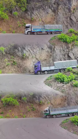 အိမ်ကားတွေနဲ့ လားရှိုးသို့...🤍💜💚🚛#ရှမ်းပြည်နယ်မြောက်ပိုင်း #နောင်ချိုဒုဌဝတီမြစ်ကူးတံတားအဆင်း🚗🚗 #nissanမုန်တိုင်းခေါင်မြင့်😍 #hinoမုန်တိုင်းချောလေး😍😍 #ge13ချောလေး #မိဘကျေးဇူးဆပ်နိုင်ကြပါစေ #ချစ်တယ်မိန်းမ😘😘 #ကားချောတာကြည့်ချင်ရင်တော့ဟော့ဒီမှာ #ကားဆရာများဘေးရန်ကင်း၍စိတ်ချမ်းသာပါစေ🙏 @Daw Thiri🦁💫 @Myo Thiha Xtun @💯✔️Myo Myat Kyaw✅💯 @Aung San Oo230 @kohein6l4618 