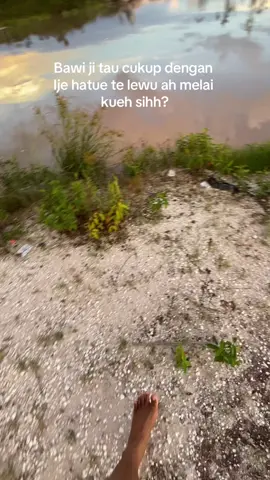 Lewu kueh auhh aa 🤣#katakatadayak🥀 #pypppppppppppppppppppppppppppppp #lewatberandaa #katakatastorywa_ #palngkarayakotacantik #uluhngaju 