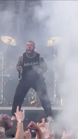 The mic hit faking was hilarious 😂 #fyp #alexterribleofficial #slaughtertoprevailmusic #breakdown #slaughtertoprevail #viking 