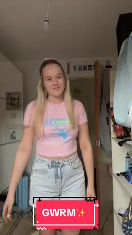 GRWM ✨🩷 #fyp #foryoypage #gwrm #OOTD #primark #haul #disneyoutfits #wdw #viral #trending #1k #disneymerch #fashion #pink #girlssupportgirls 