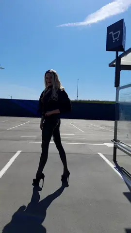 Crossdessing outdoors. #crossdresser #outdoors #highheels #femboytiktok