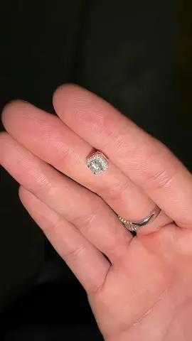 Missu 8mm square stud earrings for men😍 click the yellow basket🫶🏻 #missu #missujewelryph #earrings #earring #squareearrings #fyp #missujewelry #gift #menearring 