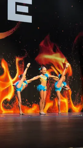 These petites are on 🔥🔥🔥 #ignitedancecomp #dancecompetition #dance 