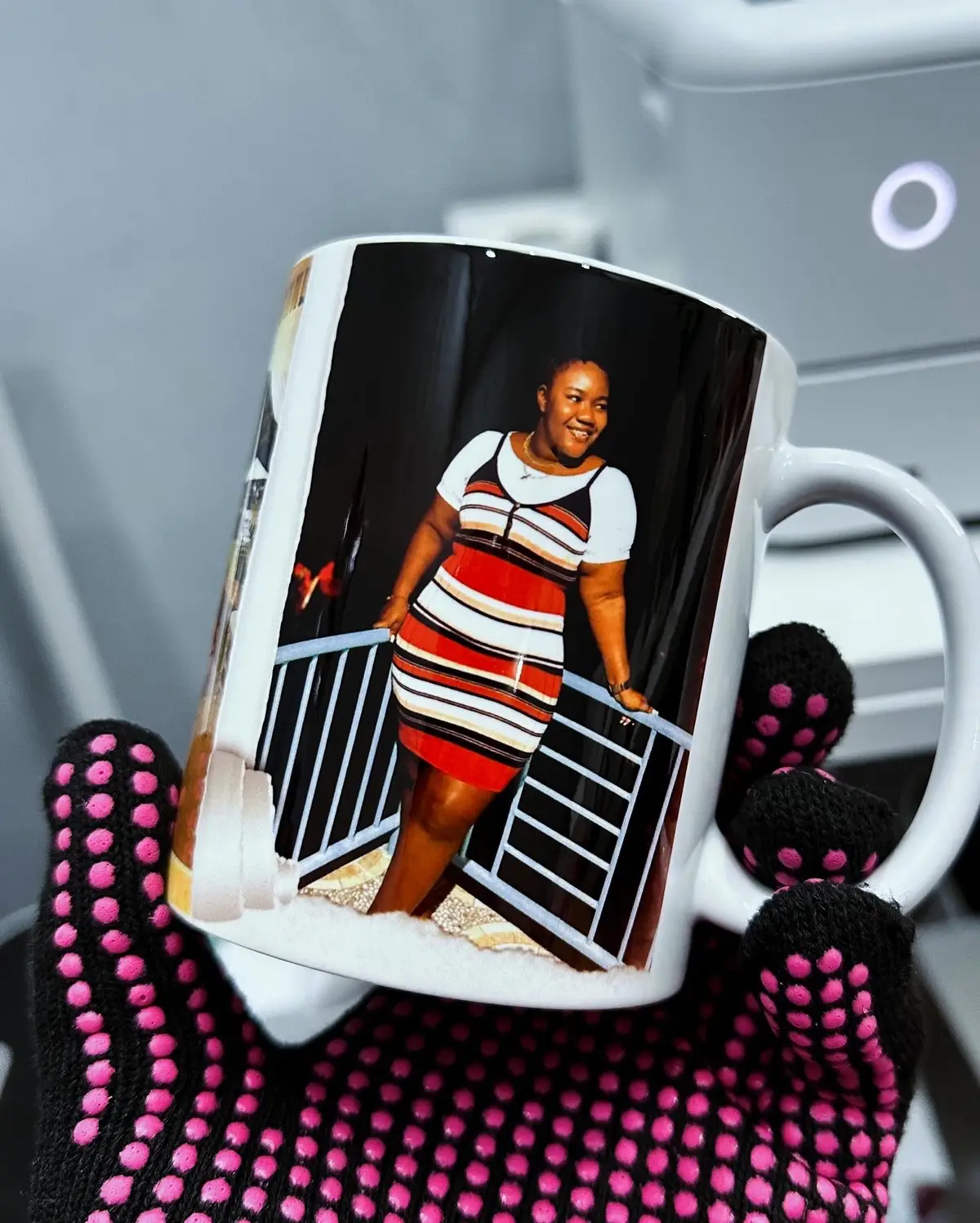 🇹🇹 Dunno what to gift ya friend? Welppp…C’mon don’t be shy…DM us with what you need 💪🏻  #trinidad #trinidadandtobago #personalized #personalizedgifts #mug #custommug #tee #poster #sticker #tea #coffee #giftideas #fyp #tealover #coffeelover #tumbler #pinbutton #buttons #keychains #cellphonecases #anime #animelover #animelovers #animefreak #personalised #themugfactory #kidgifts #giftsforkids #kids #glowinthedark 