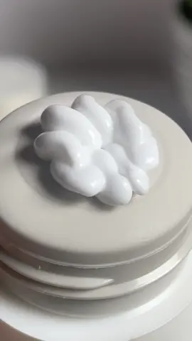 I love a deep hydration but most moisturizers are too thick and greasy. However, after using Bloom by Beekman 1802 my skin has never felt and looked healthier than it does now! You can grabs yours at Ulta or by using my link partners.beekman1802.com/s/kristen.g and get 20% off using the code lovetoreview20💛 #BloomCream #KindnessKrew #Beekman1802 @Beekman 1802   #fy #ugc #gifted 