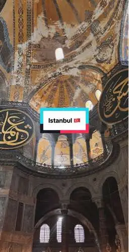 Roaming the palace 🥹 #istanbul #topkapipalace #turkiye
