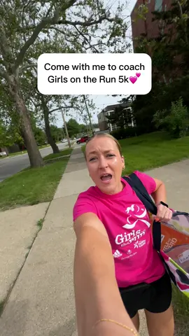 One of my favorite days of the year💕 Love getting the opportunity to coach 20 amazing girls on training for a 5k and learning about buikding up positivity and self confidence 💕 