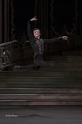 Prince Seigfried Act III Variation | Vadim Muntagirov ୨୧:⋅˚ #ballet#aesthetic#royalballet#royaloperahouse#fyp#foryoupage#fy#foryou 
