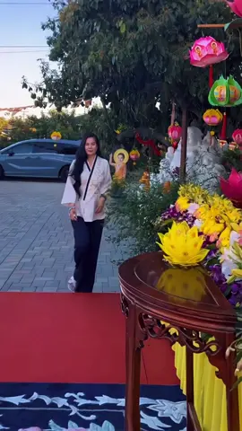 Nam mô bồn sư thích ca mau ni Phật 🙏🙏🙏🙏