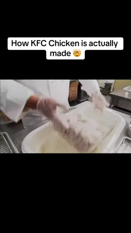 How KFC Chicken is actually made 🤯 #createbuildinvent #kfc #kfcchallenge #kentuckyfriedchicken #kfcsecretmenuhacks 