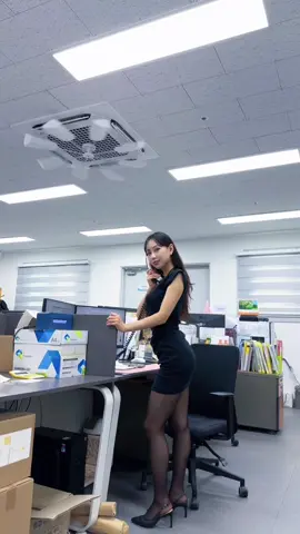 단체주문도 전화받아 🤙🏻🙂  #일품나라  #김대리 #갈비퀸 #galbiqueen #dance #댄스 #춤 #fyp #viral #미나 #전화받아 