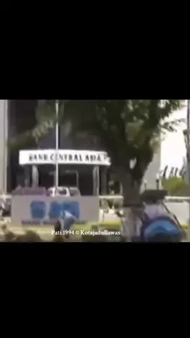 part 1| Suasana kab. Pati Jawa tengah tahun 1993-1994. gimana menurut mu?👉💬  📢📢 Butuh celana buat kondangan slim fit. cek keranjang kuning ya ❤️ 📽️griyajerukpamelo #pati #kabupatenpati #patijawatenggah #patikota #kabpati #patijateng #koesplus #kotajadullawas 