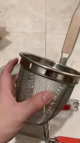 Saringan mie serbaguna. Wajib punya nih... #saringan  #saringanmie  #saringanmiejumbo  #saringanmiekocok  #saringanmieayam  #saringanmietahanpanas  #saringanmieserbaguna  #saringanmiestainless  #saringanmasak  #saringanbakmie  #penyaringmie  #alatmasak  #alatrumahtangga  #alatdapur  #peralatanrumahtangga  #shopmaster 