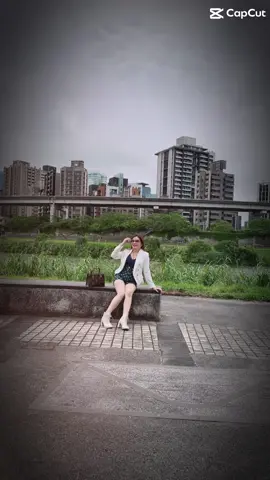 Lâu lắm không được giải ngố 🥰🥰🥰😘😘🤪🤪🤪#xuhuongtiktok2024💝💝 #nhactamtrang #nhachaymoingay #chendyverdadesehistorias #capcut #giadinhkhabimaidinh #kevietngontinh 