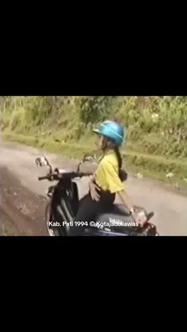 part 2 | Suasana kab. Pati Jawa tengah tahun 1993-1994. Tepatnya di waduk gunung rowo gimana menurut mu?👉💬 📽️griyajerukpamelo #pati #kabupatenpati #patijawatenggah #patikota #kabpati #patijateng #koesplus #kotajadullawas
