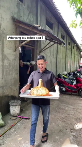 Ada yang tau ?? 
