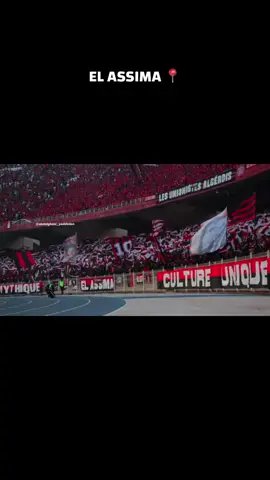 EL ASSIMA TAHYA OU MAZAL ❤️🖤 #usmalger❤️🖤 #partage #usmalger🔴⚫😍 #fypシ #شعب_الصيني_ماله_حل😂😂 #algerie #casabah #usma #babeloued #allezlesrouges #explore 