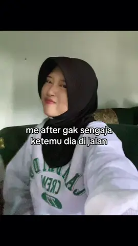 hp ku pun ikut meleyot saat mengingatmu🏃🏻‍♀️‍➡️ #fyp #foryou #crush #justforfun 