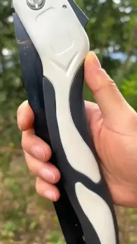Multi-functional folding hand saw, usually sawing trees, sawing bamboo tubes, pruning gardens a fix # high performance utility # hand saw