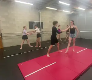 Working on synchronicity in acro tonight #acro #dance #partnertricks #thedanceandtheatrefactory #dancestudio #ADMT #tdtf #fyp 