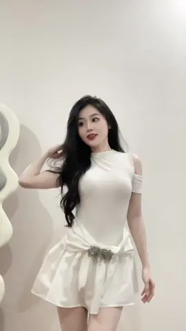 Năm tháng iuuu anh. Với em không hề hoang phí☺️#DynTruong #viral #fyp 